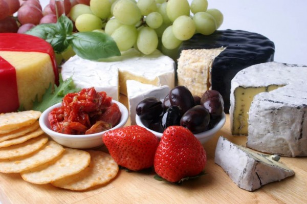 Cheese platter Cheese-Shavuot-Moses-Torah-Torah-Israelites