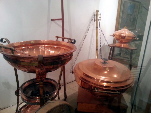 The Copper Vessels for Roasting the Omer, the Barley and Preparing the Meal Offering Temple-Institute-copper-vessels