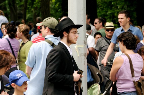 Hasid New York Hasid-New York-Fifth Avenue-Celebrate Israel Parade-