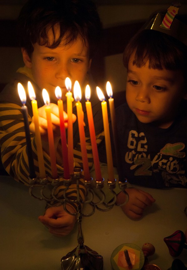 Hanukkah3 Children-light-hanukkah-menorah
