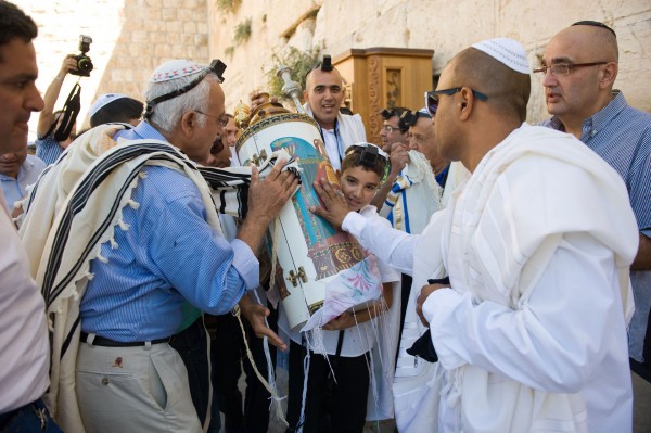 Torah-reverence Torah scroll, Bar Mitzvah, tallit, tefillin