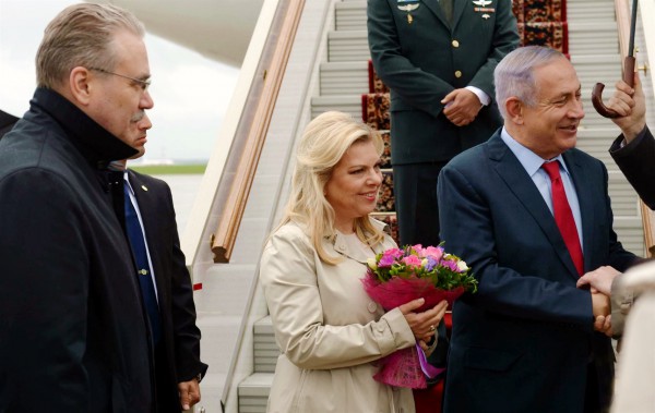 PM-Netanyahu-Sara-arrive-in-Moscow-on-state-visit-commemorating-25-years-of-Israel-Russia-relations Sara and Benjamin Netanyahu, Israel-Russia, 25-years. Moscow